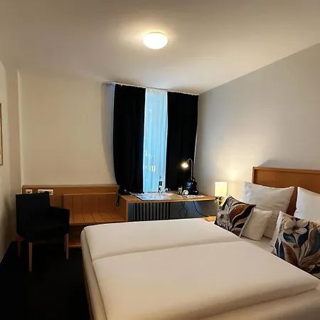 Medo 4* Colónia